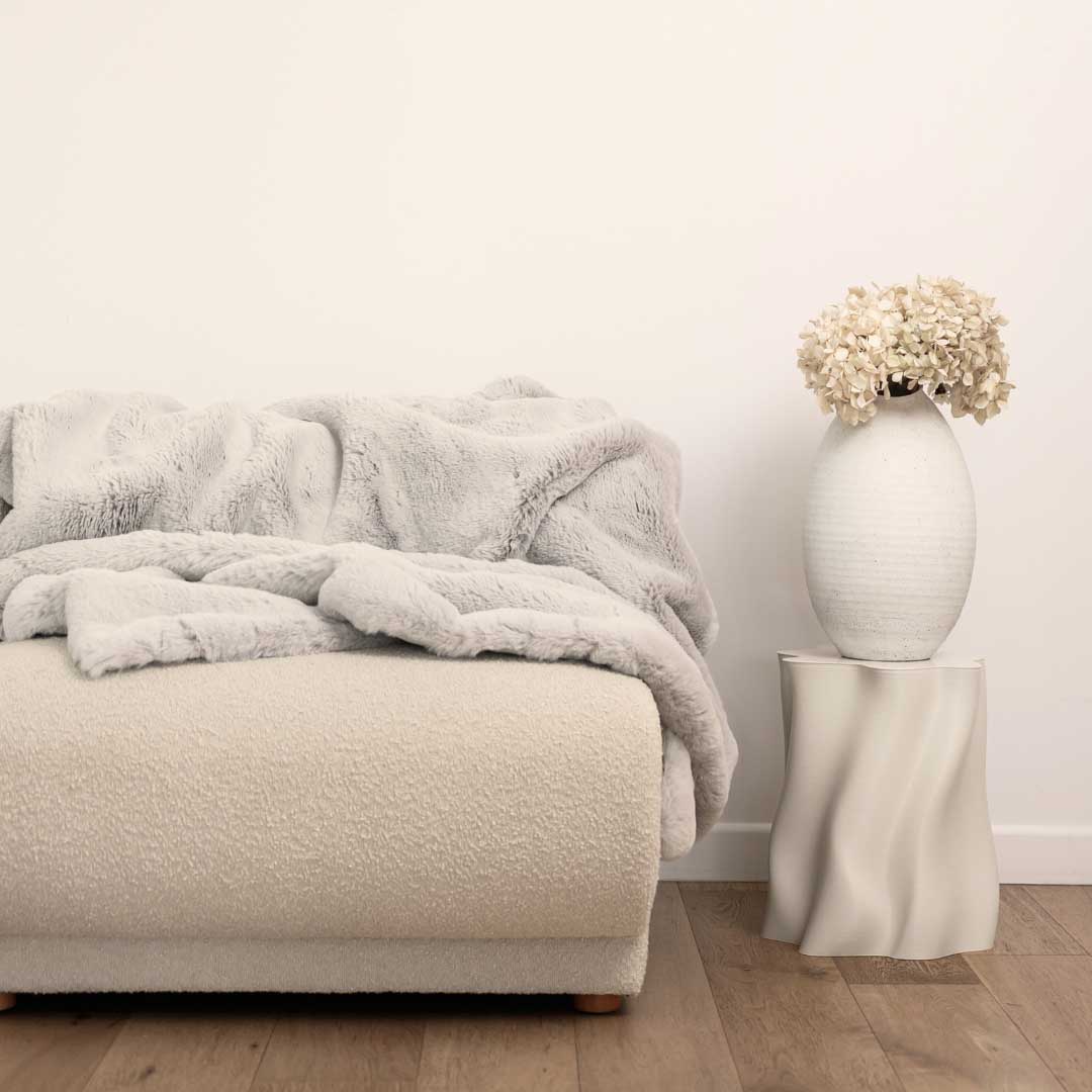Home Lab Vegan Fur Throw - Big Bear 130 x 150cm